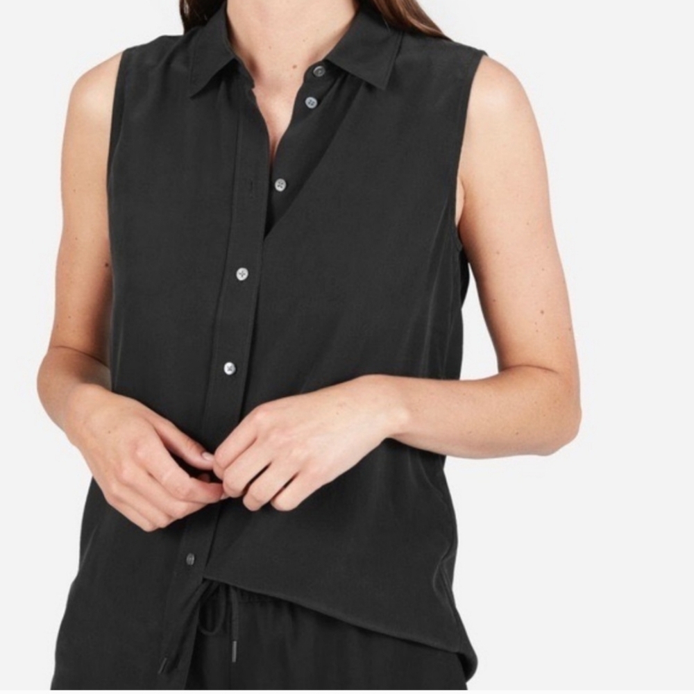 Everlane Sleeveless button down shirt Silk Black